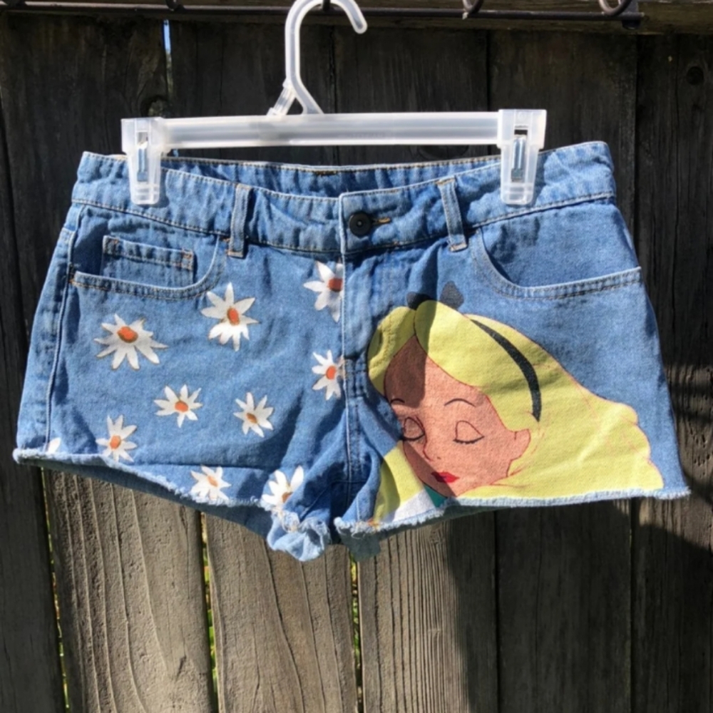 Alice in Wonderland Disney Shorts
